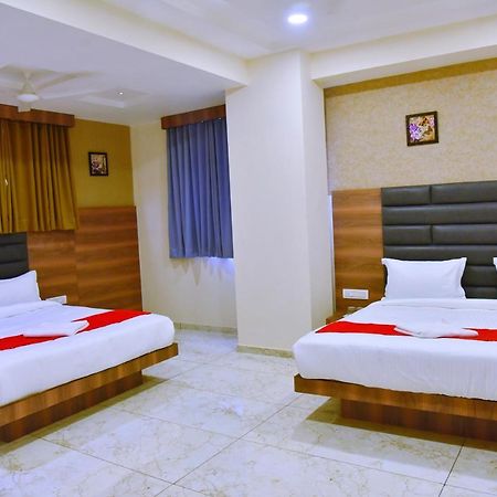 Hotel Krishna Palace Ānand المظهر الخارجي الصورة