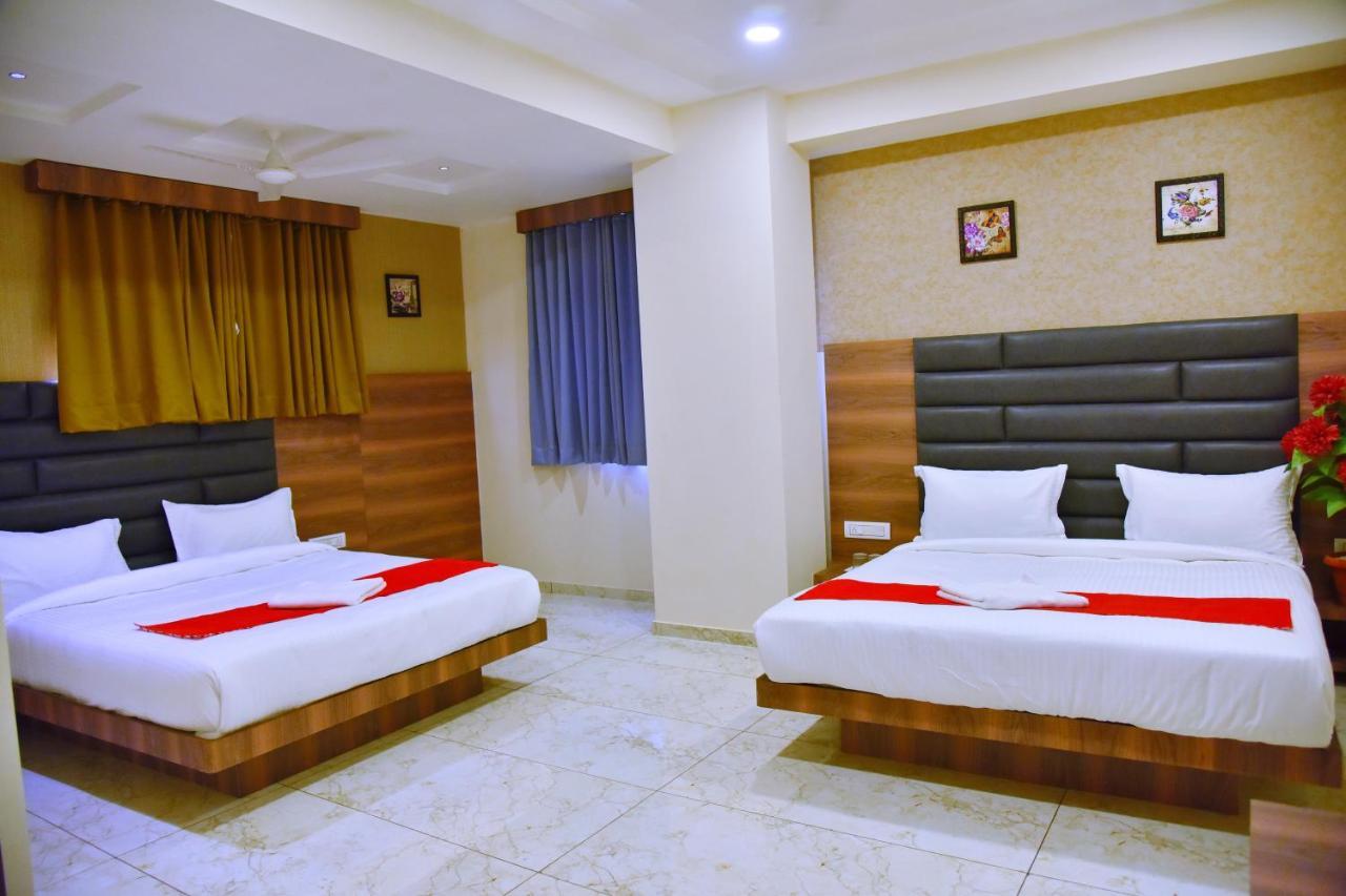 Hotel Krishna Palace Ānand المظهر الخارجي الصورة